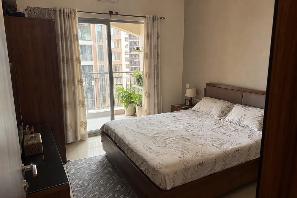 Boutique tower above a landscaped entrance — Bhavisha Bilva (8 of 8)