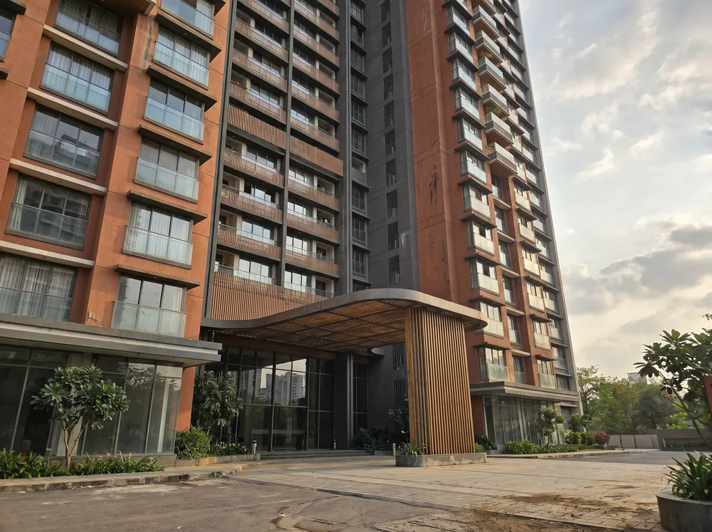 High-rise towers over the Wadala skyline — Godrej Horizon (2 of 8)