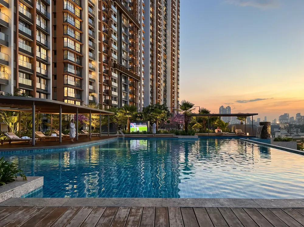 High-rise towers over the Wadala skyline — Godrej Horizon (5 of 8)