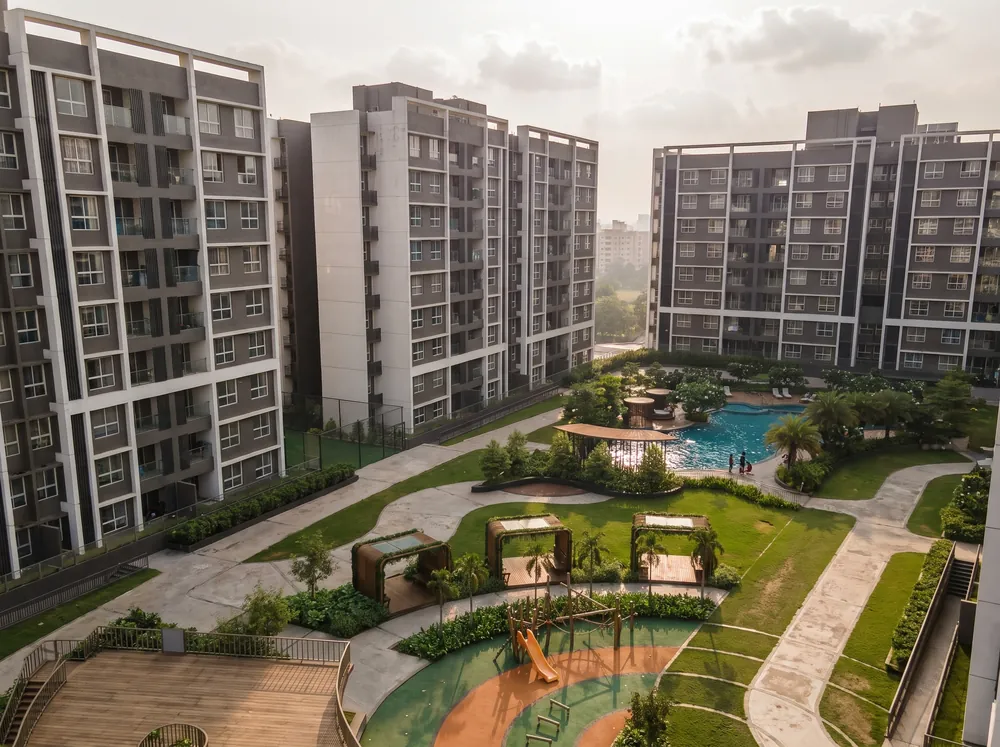 Modern towers above the Kharadi corridor — Godrej Ivara (3 of 8)