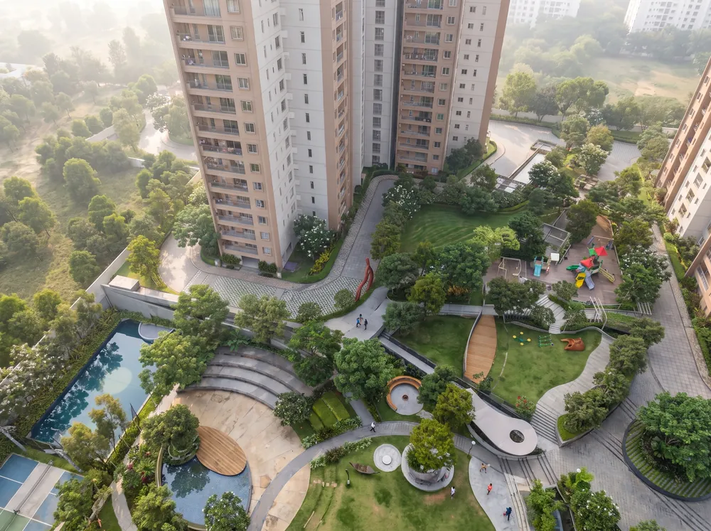 Garden towers above a podium landscape — Mana Jardin (2 of 5)
